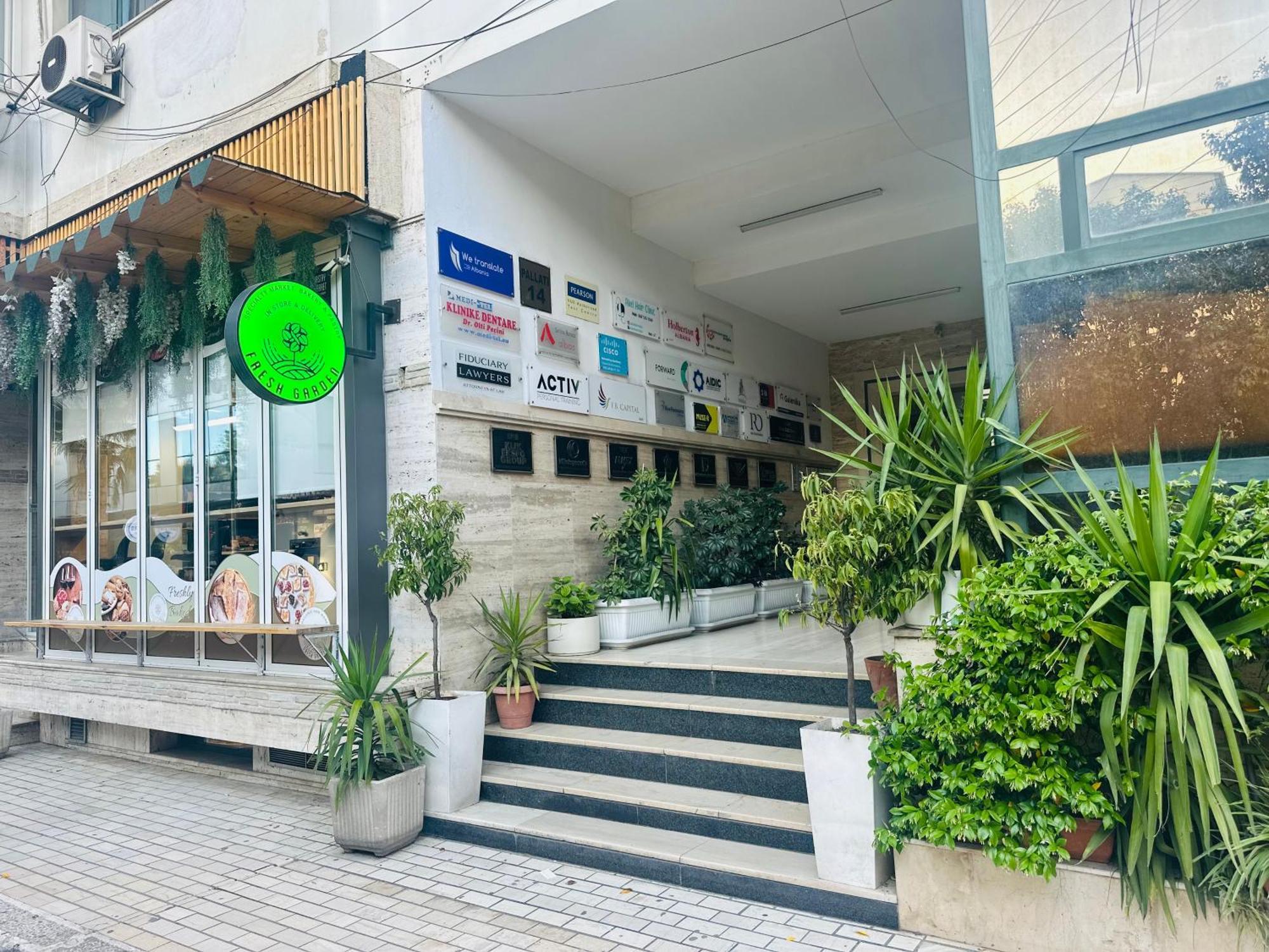 Amo Tower Tirana Center Apartment Luaran gambar
