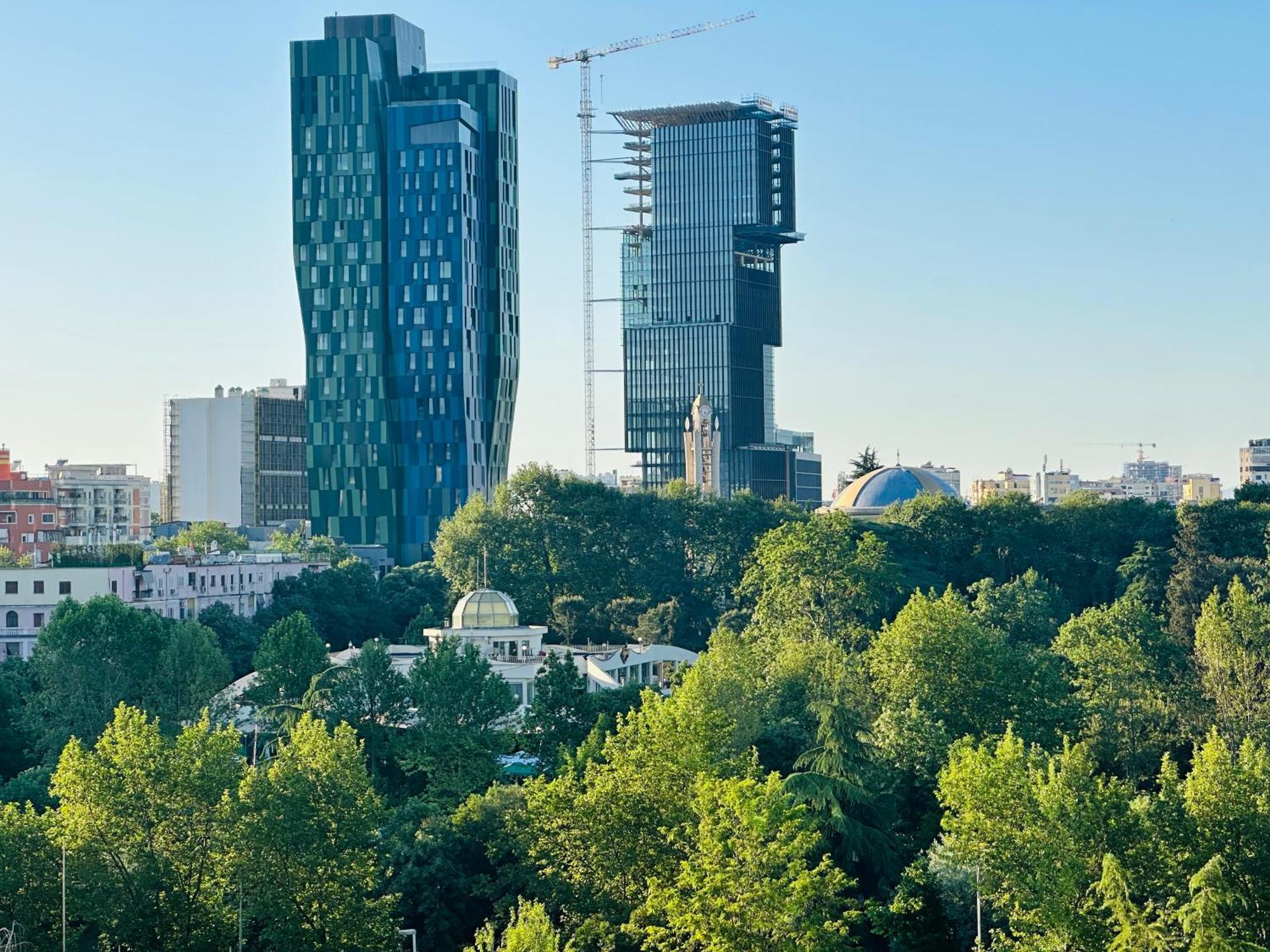 Amo Tower Tirana Center Apartment Luaran gambar