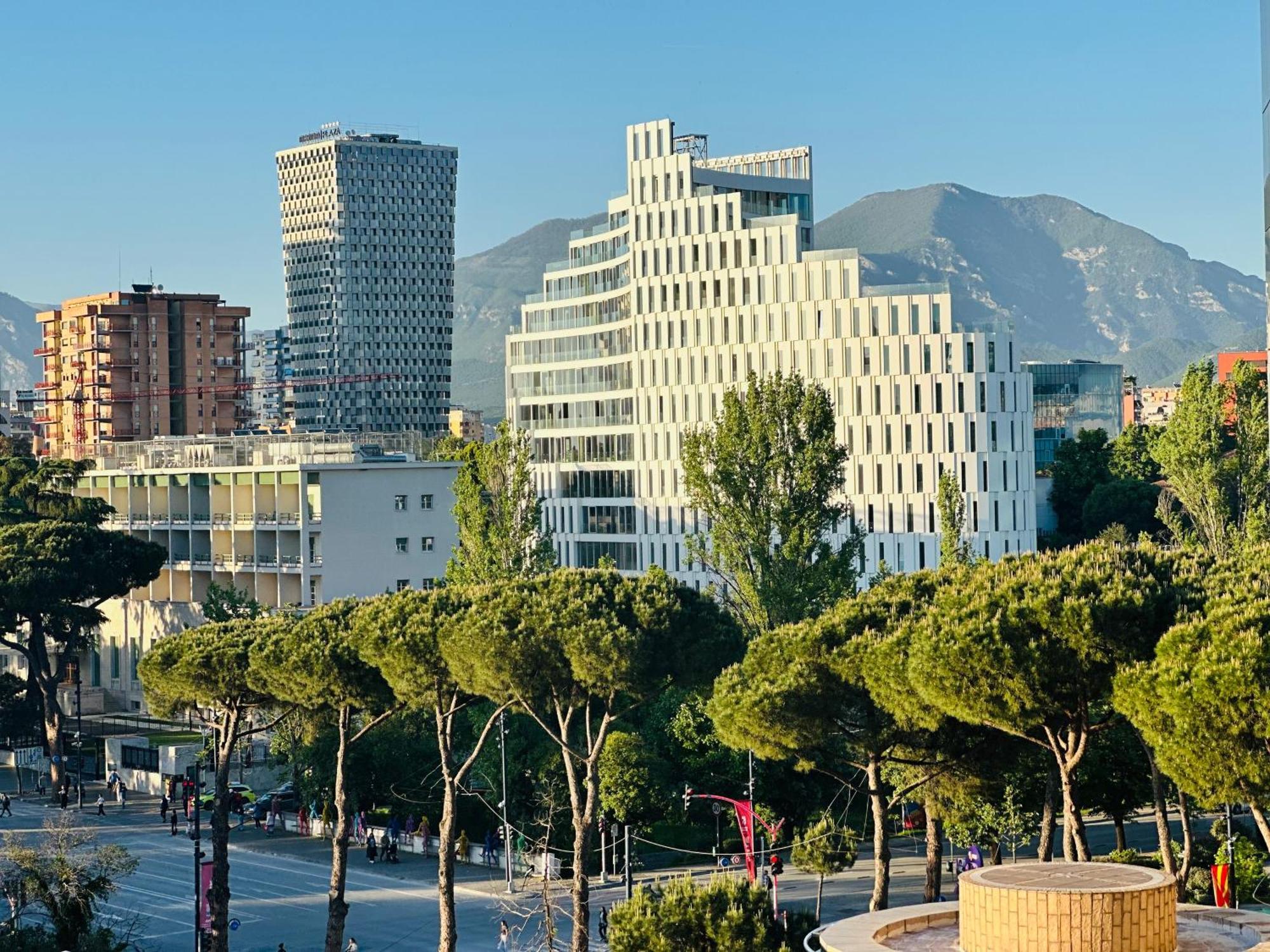 Amo Tower Tirana Center Apartment Luaran gambar